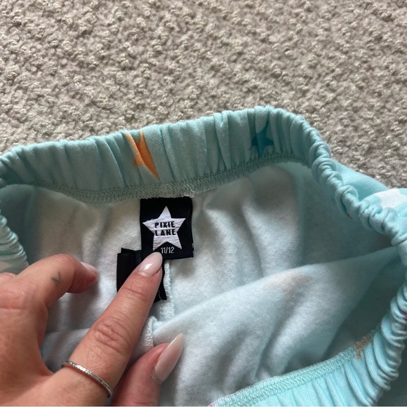 Pixie Lane Shorts - Picture 2 of 3